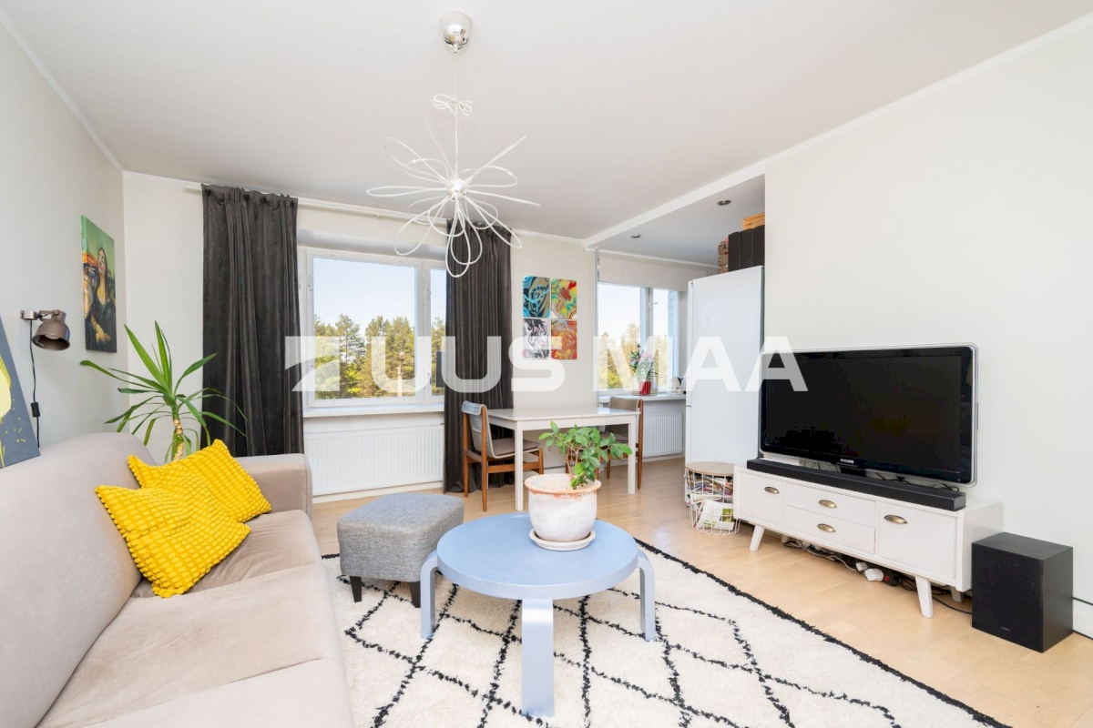Tallinn, Nõmme linnaosa, Rahumäe, Uueristi 7