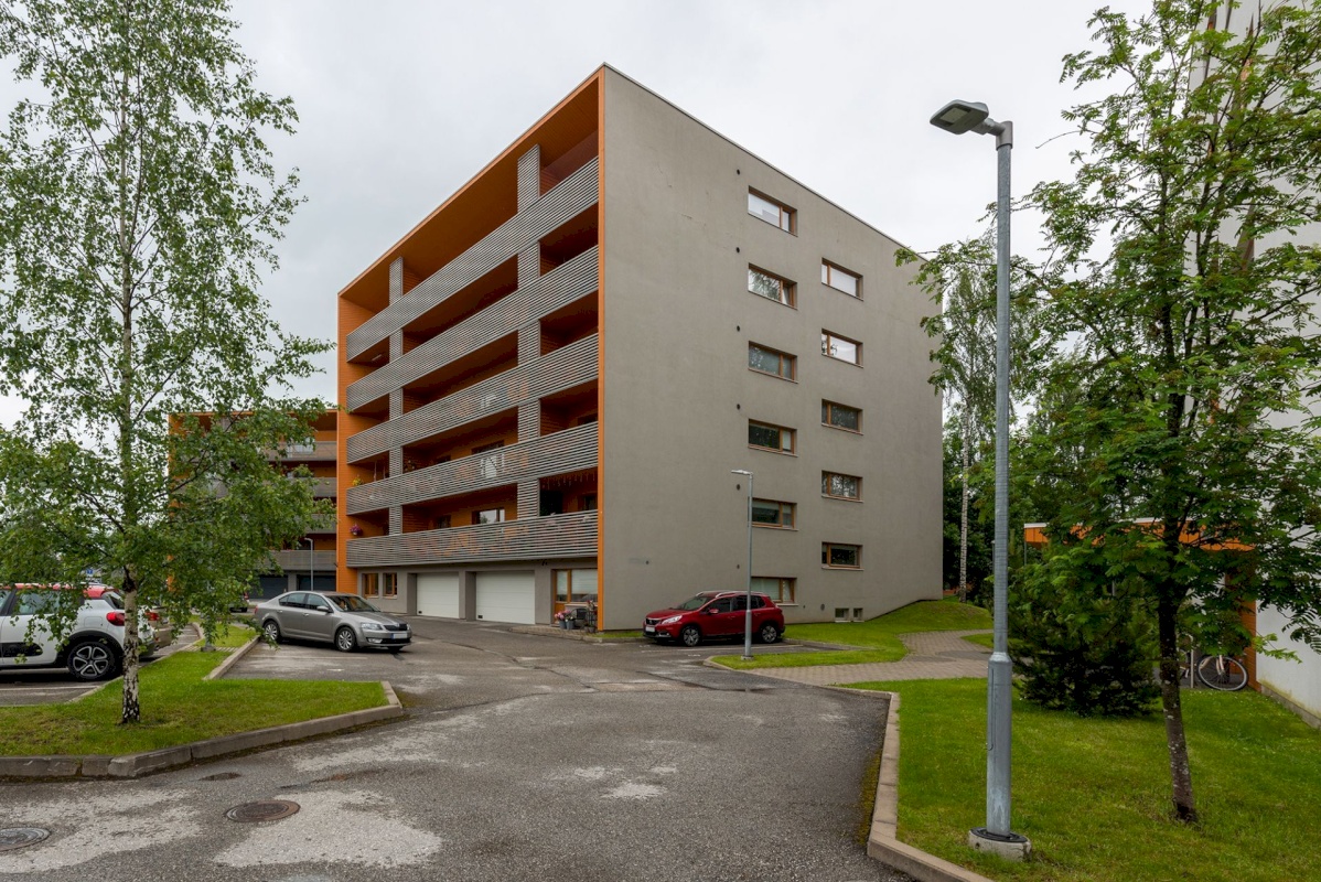 Tartu linn, Tartu linn, Raadi-Kruusamäe, Kummeli 10a