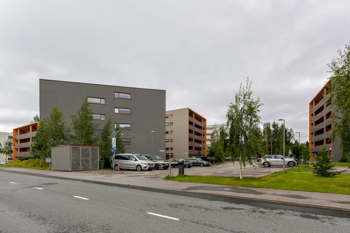 Tartu linn, Tartu linn, Raadi-Kruusamäe, Kummeli 10a