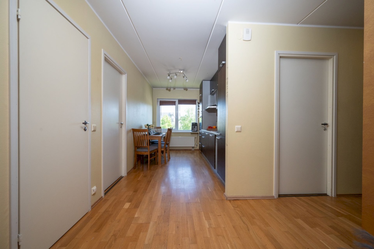 Tallinn, Haabersti linnaosa, Pikaliiva, Pikaliiva 93