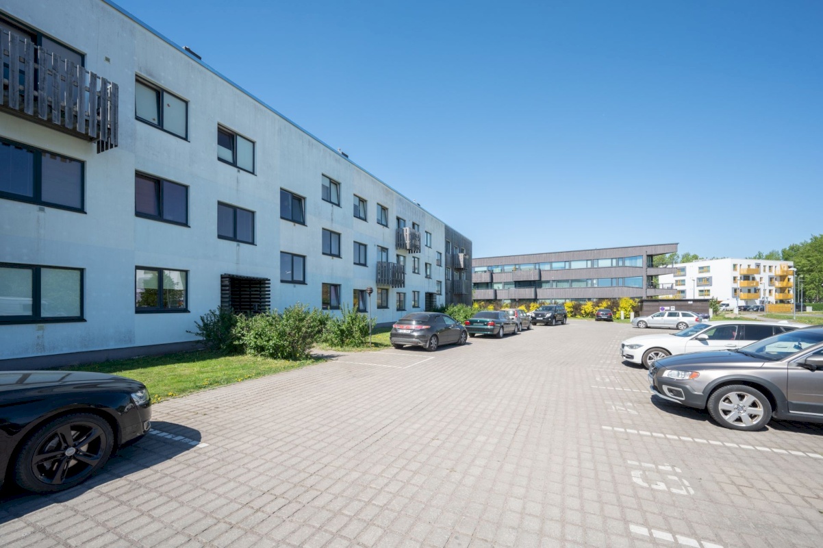 Tallinn, Haabersti linnaosa, Pikaliiva, Pikaliiva 93