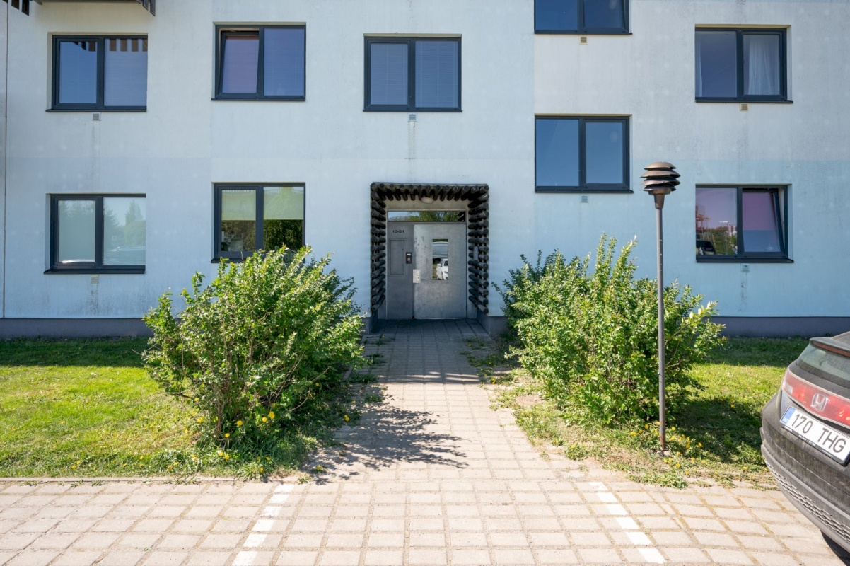 Tallinn, Haabersti linnaosa, Pikaliiva, Pikaliiva 93