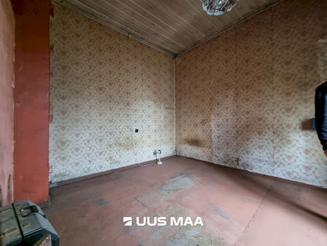 Rakvere linn, Raudtee 8