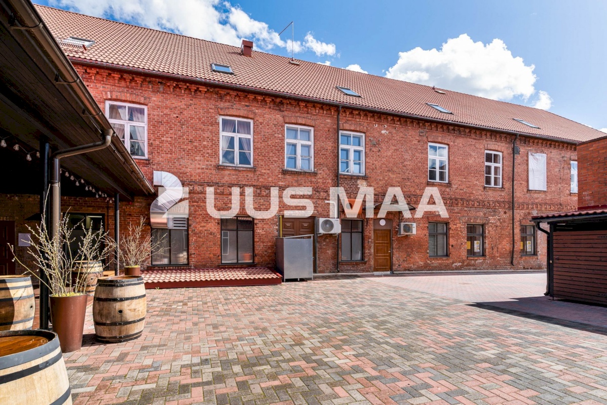 Viljandi linn, Vanalinn, Lossi 15