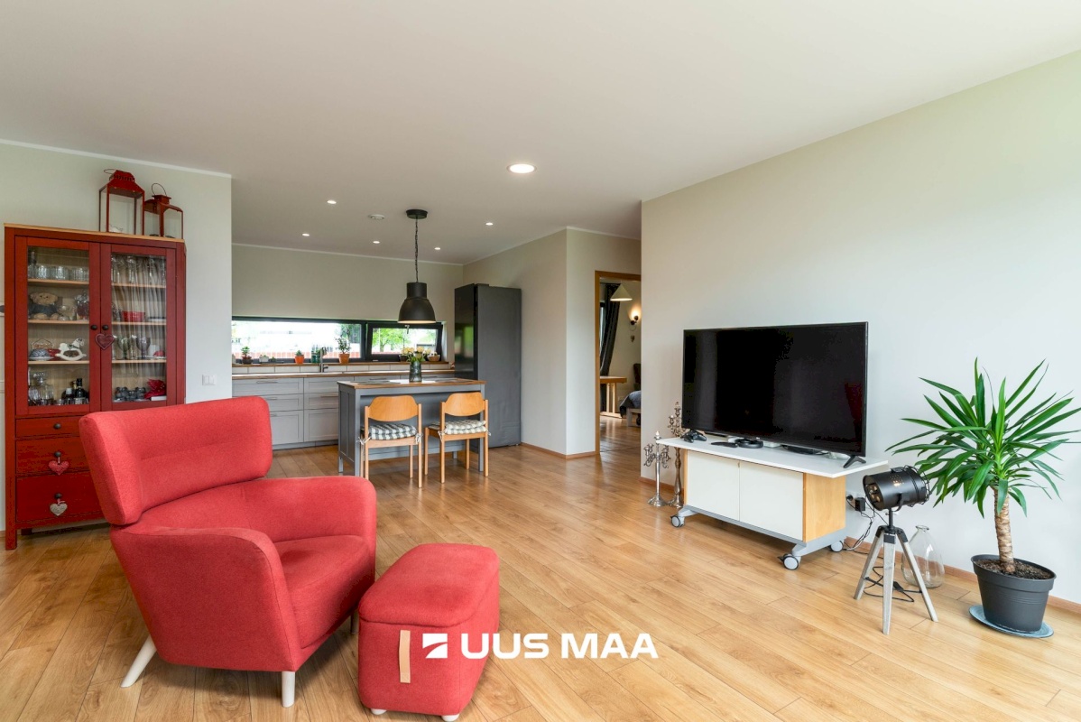 Viljandi linn, Järveotsa, Järveotsa pst 3