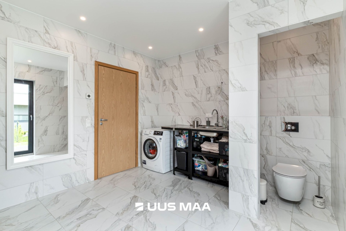 Viljandi linn, Järveotsa, Järveotsa pst 3