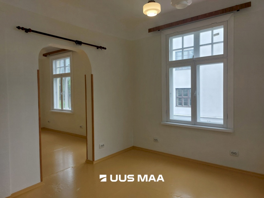Viljandi linn, Vanalinn, J. Laidoneri plats 1