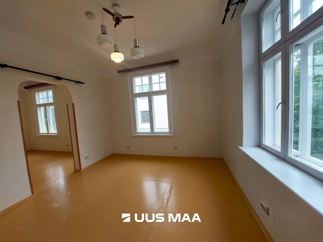 Viljandi linn, Vanalinn, J. Laidoneri plats 1