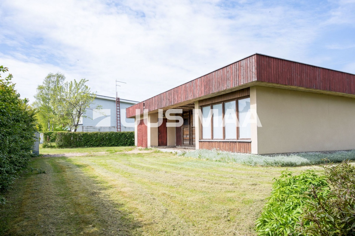 Saaremaa vald, Laheküla, Kodu tee 7