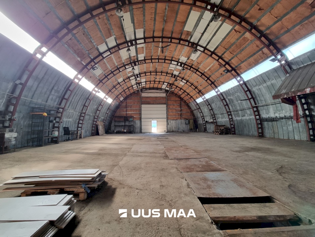 Vinni vald, Pajusti alevik, Tööstuse 15