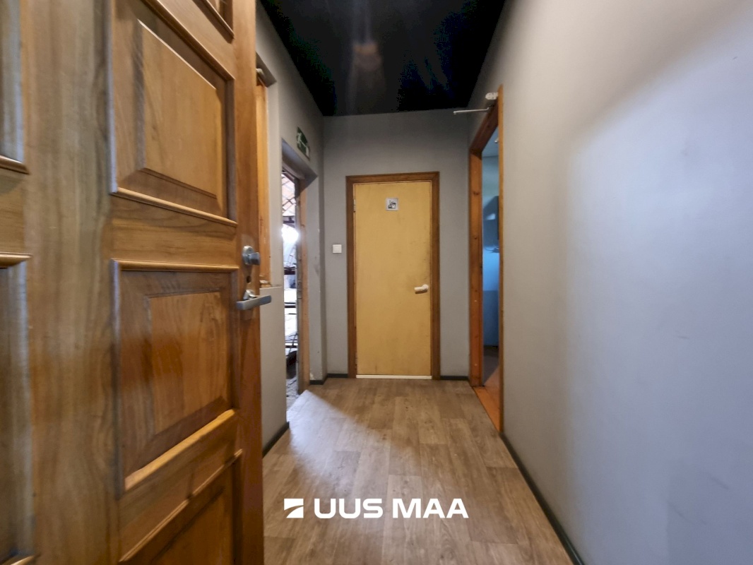 Vinni vald, Pajusti alevik, Tööstuse 15