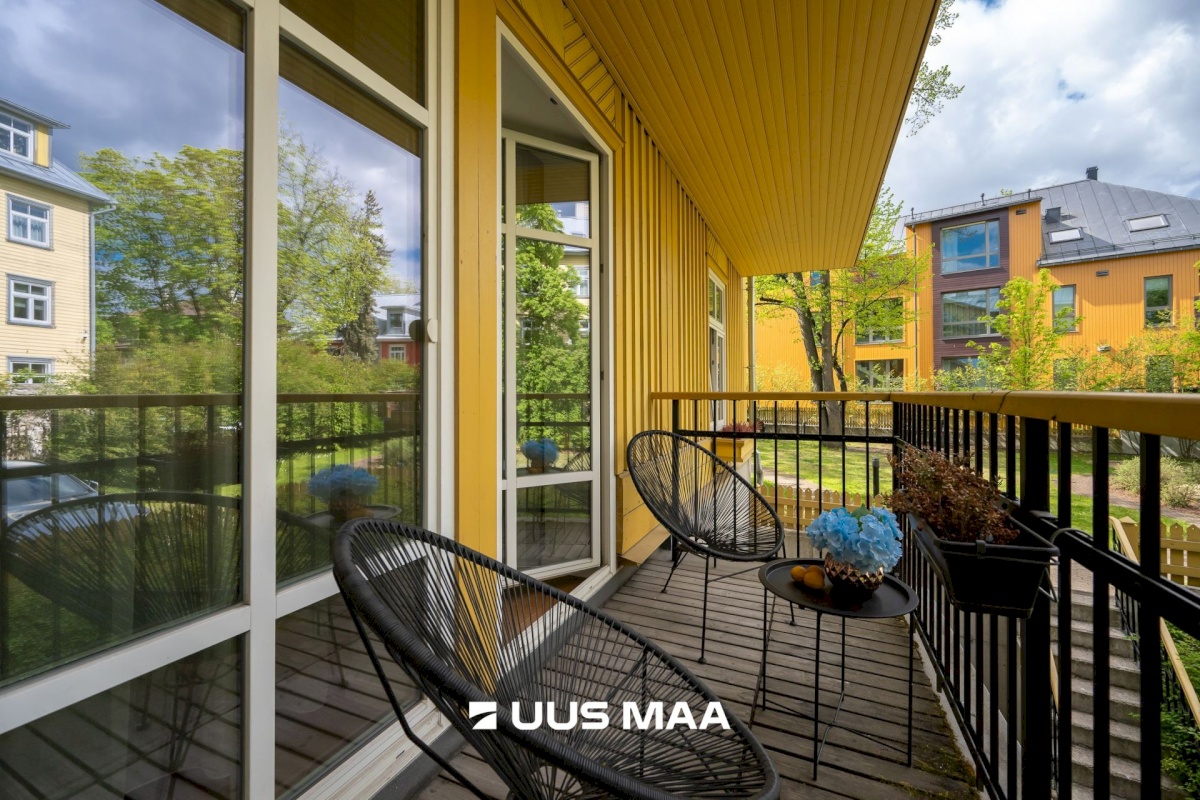 Tallinn, Kesklinna linnaosa, Kadriorg, J. Poska 13