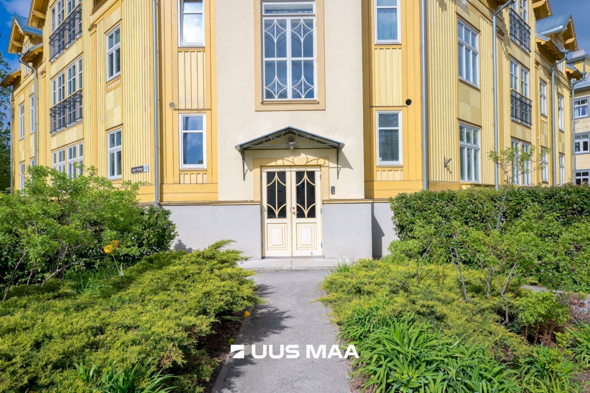 Tallinn, Kesklinna linnaosa, Kadriorg, J. Poska 13
