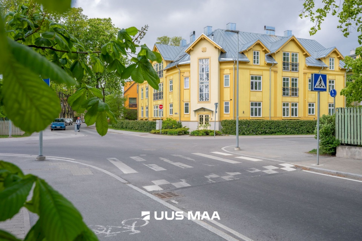 Tallinn, Kesklinna linnaosa, Kadriorg, J. Poska 13