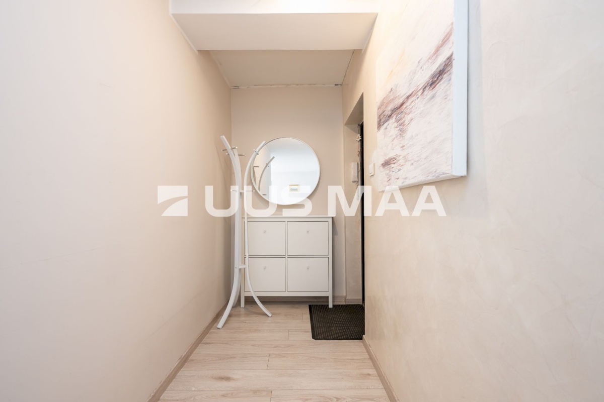 Tallinn, Kesklinna linnaosa, Uus Maailm, Pärnu mnt 66