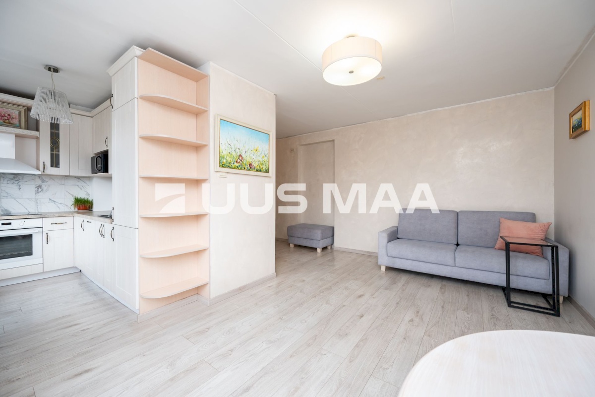 Tallinn, Kesklinna linnaosa, Uus Maailm, Pärnu mnt 66