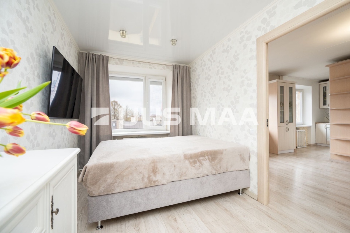 Tallinn, Kesklinna linnaosa, Uus Maailm, Pärnu mnt 66