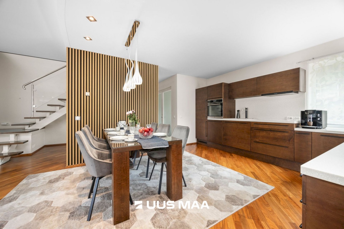 Tallinn, Nõmme linnaosa, Laane 11b