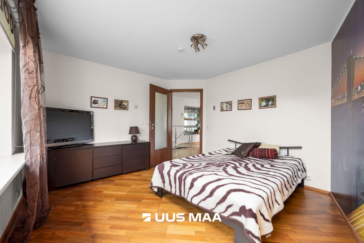 Tallinn, Nõmme linnaosa, Laane 11b