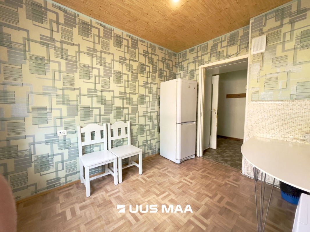 Kehtna vald, Järvakandi alev, Staadioni 6