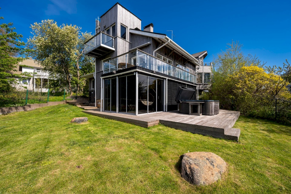Viimsi vald, Miiduranna küla, Madise tee 8