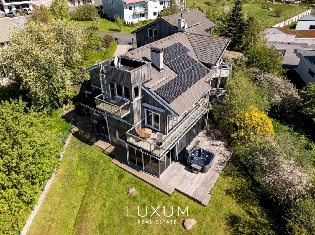 Viimsi vald, Miiduranna küla, Madise tee 8