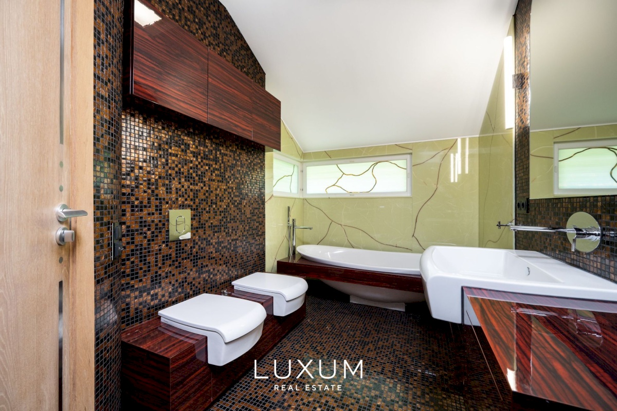 Viimsi vald, Miiduranna küla, Madise tee 8