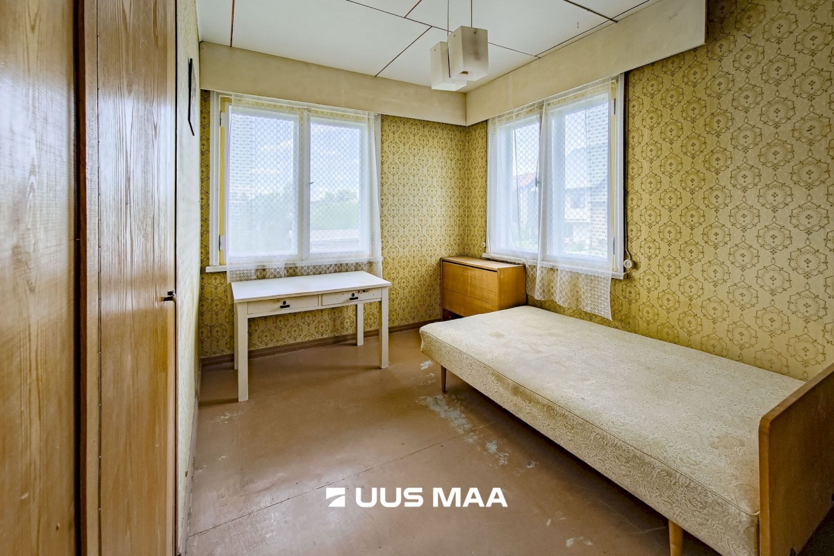 Viljandi linn, Peetrimõisa, Sõstra tn 13