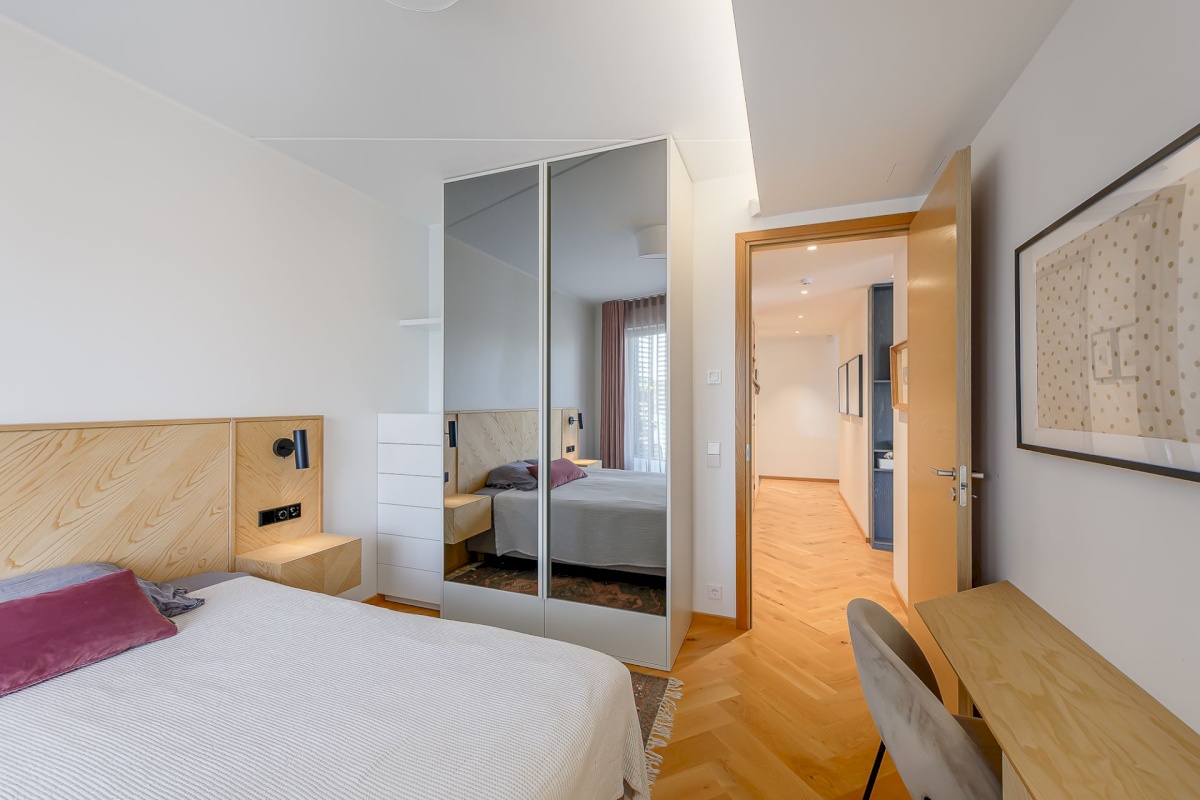 Tallinn, Kesklinna linnaosa, Kadriorg, R. Tobiase 11