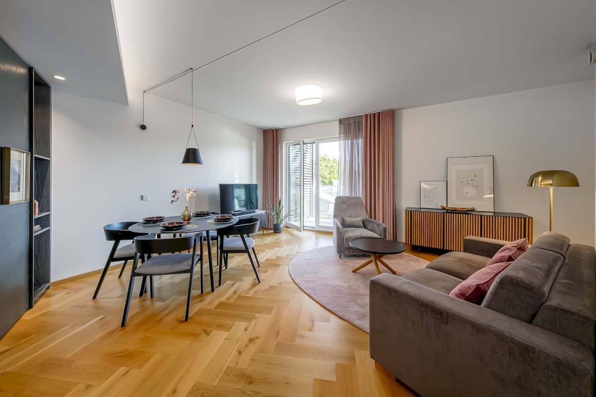 Tallinn, Kesklinna linnaosa, Kadriorg, R. Tobiase 11