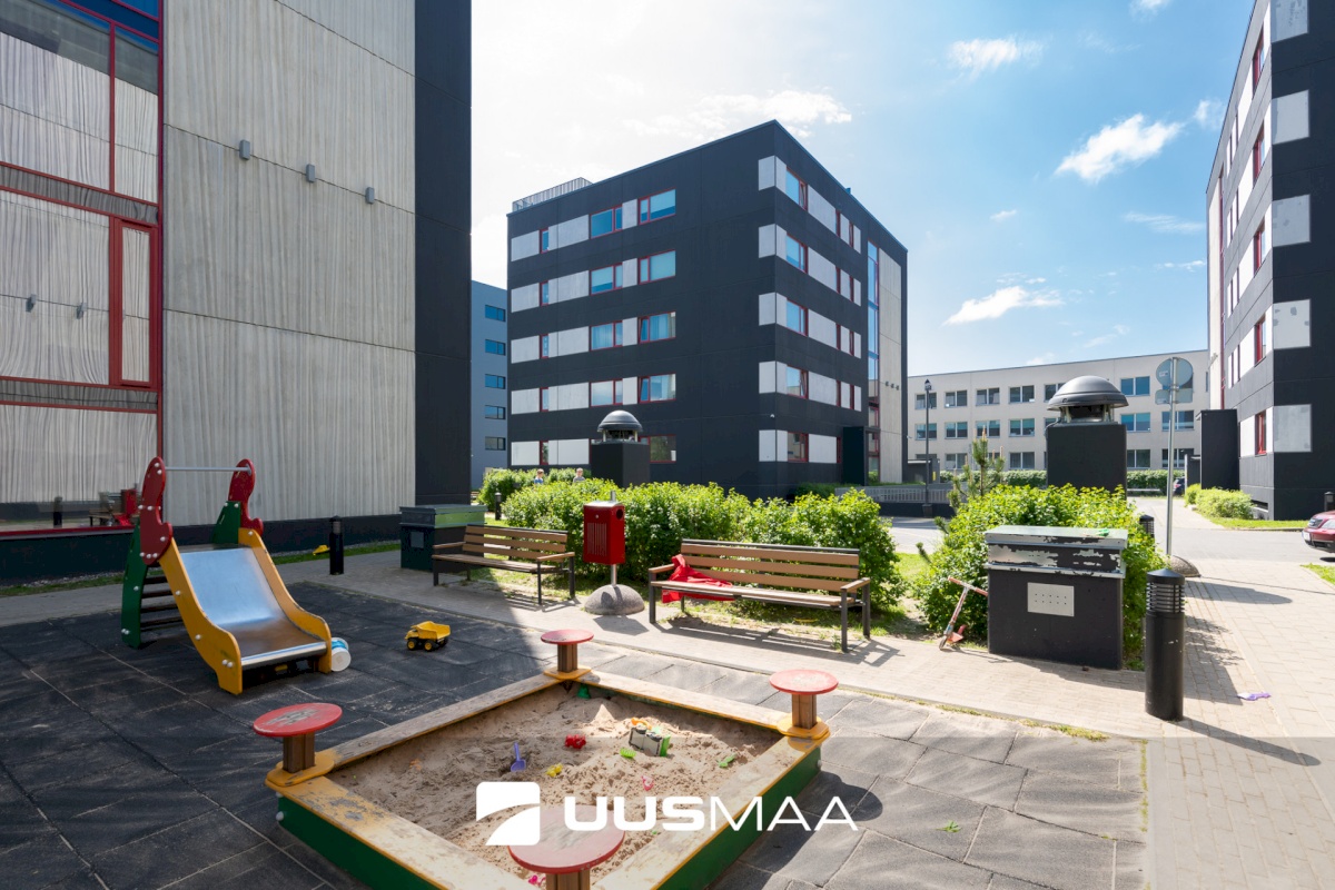 Tallinn, Lasnamäe linnaosa, Uuslinna 9/1