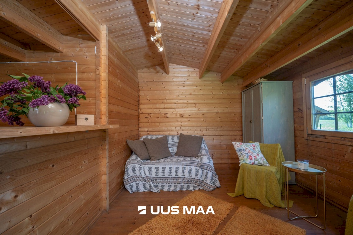 Lääne-Nigula vald, Pälli küla, Haapsalu mnt 1