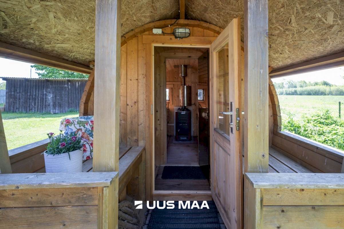 Lääne-Nigula vald, Pälli küla, Haapsalu mnt 1