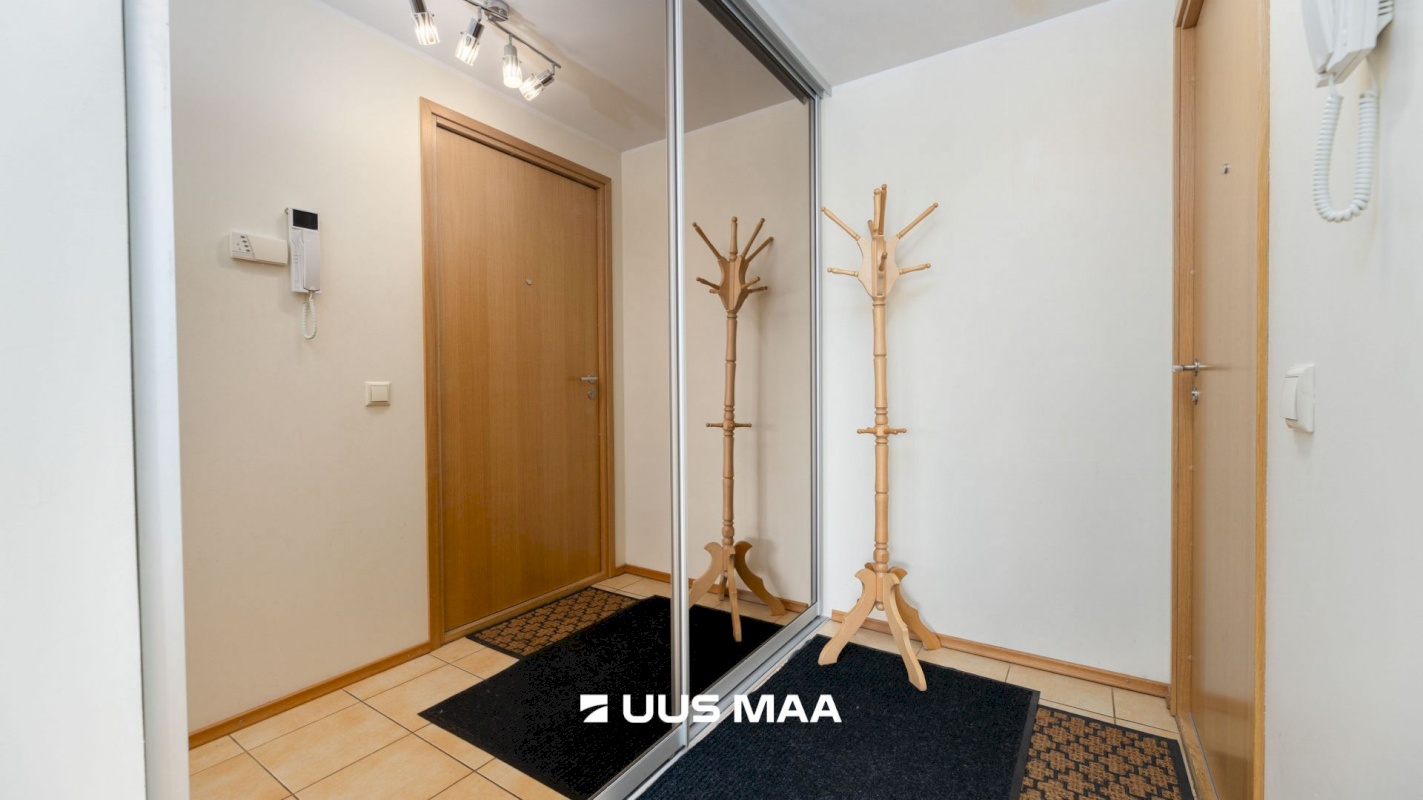 Tallinn, Kesklinna linnaosa, Pärnu mnt 129c/1