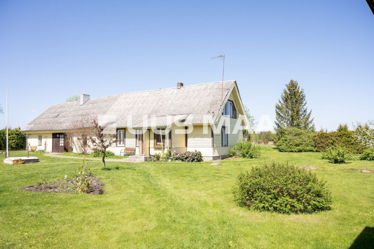 Saaremaa vald, Asuküla, Ruusi talu