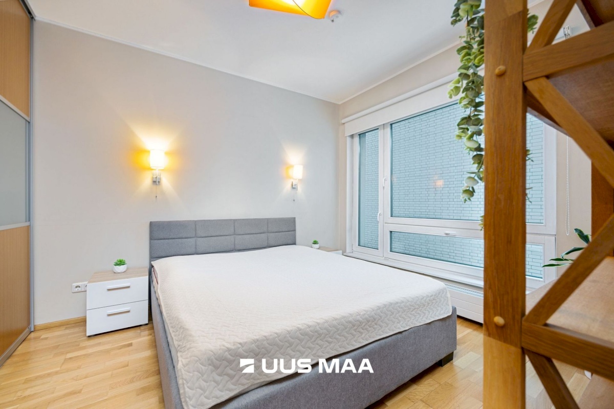 Tallinn, Kesklinna linnaosa, Kadriorg, Tina 21