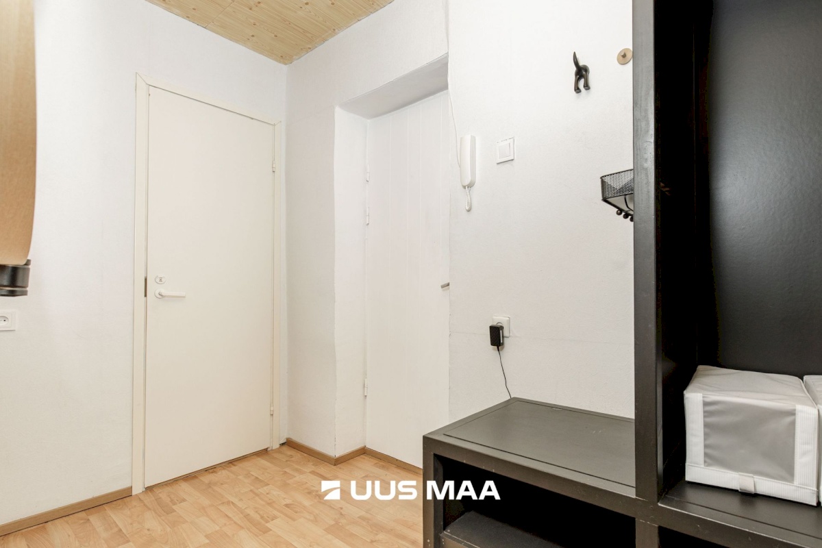 Tallinn, Lasnamäe linnaosa, Sikupilli, Lasnamäe tn 18