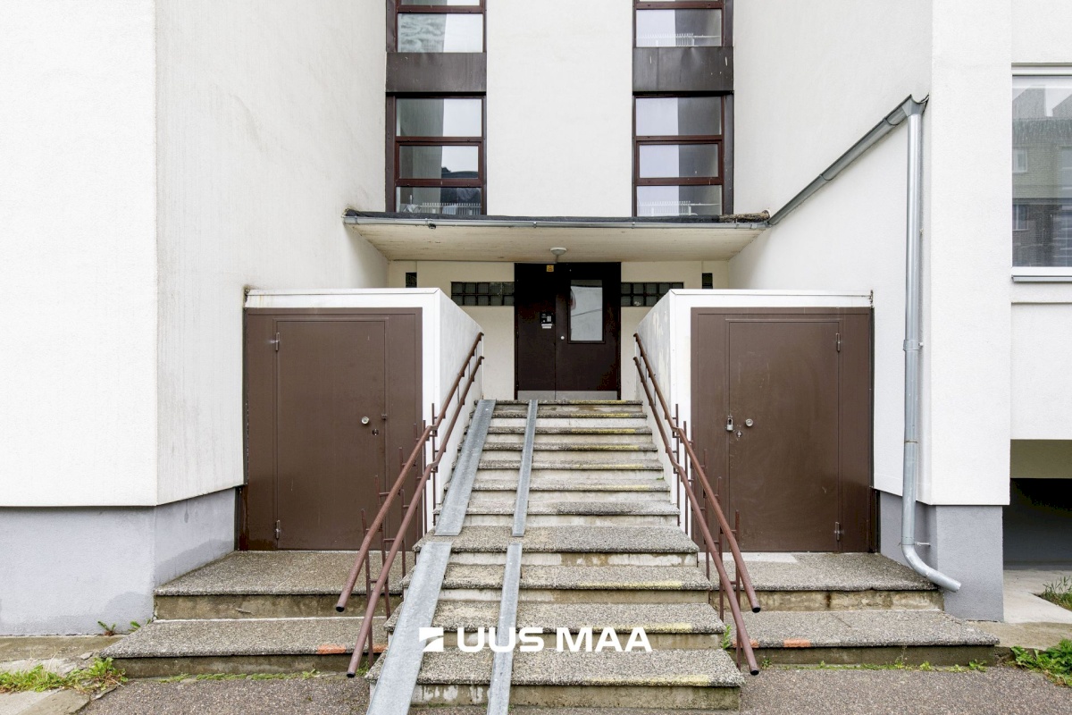 Tallinn, Lasnamäe linnaosa, Sikupilli, Lasnamäe tn 18