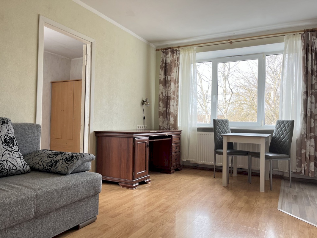 Tallinn, Lasnamäe linnaosa, Majaka põik 8