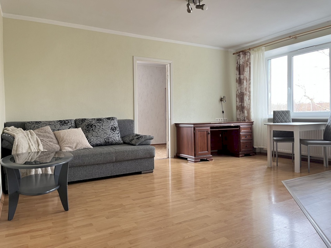 Tallinn, Lasnamäe linnaosa, Majaka põik 8