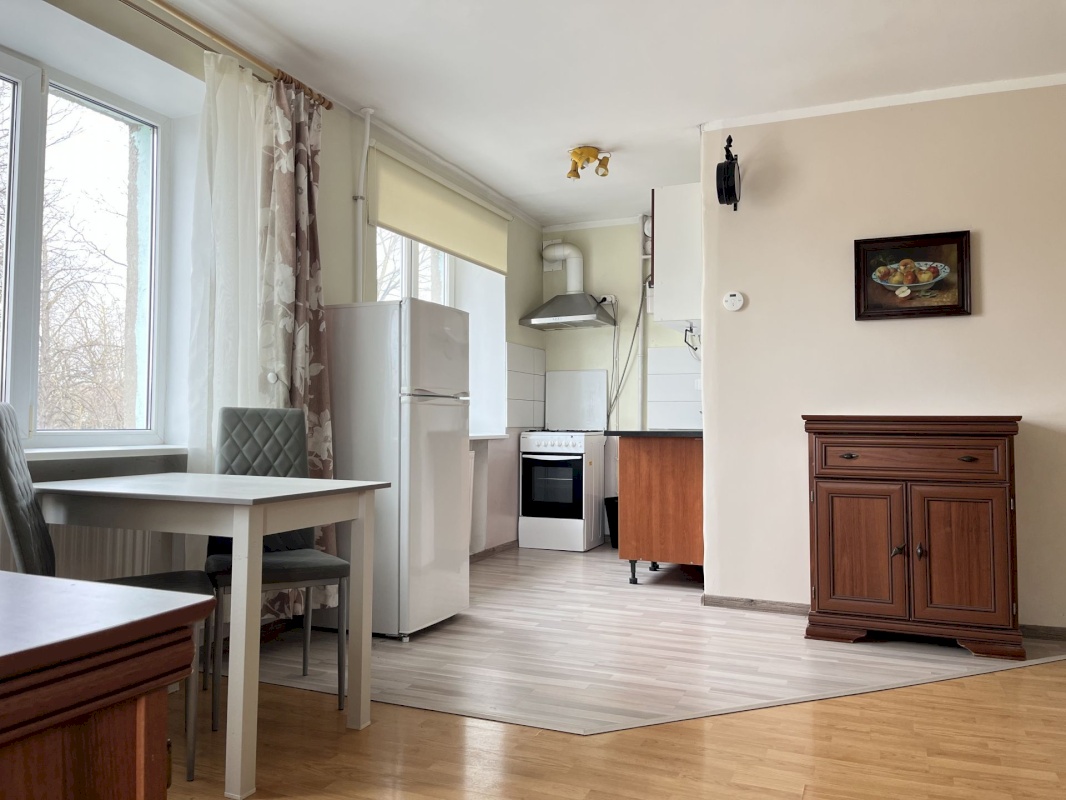 Tallinn, Lasnamäe linnaosa, Majaka põik 8