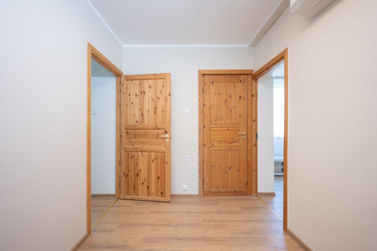 Lääne-Nigula vald, Palivere alevik, Põllu 8