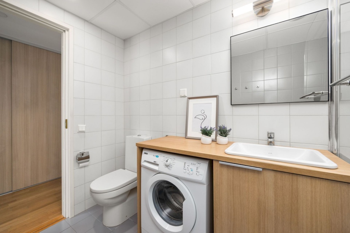 Tallinn, Kesklinna linnaosa, Sadama, Lootsi 3a