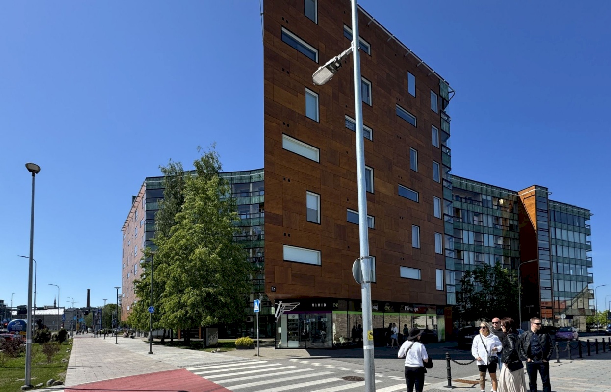 Tallinn, Kesklinna linnaosa, Sadama, Lootsi 3a