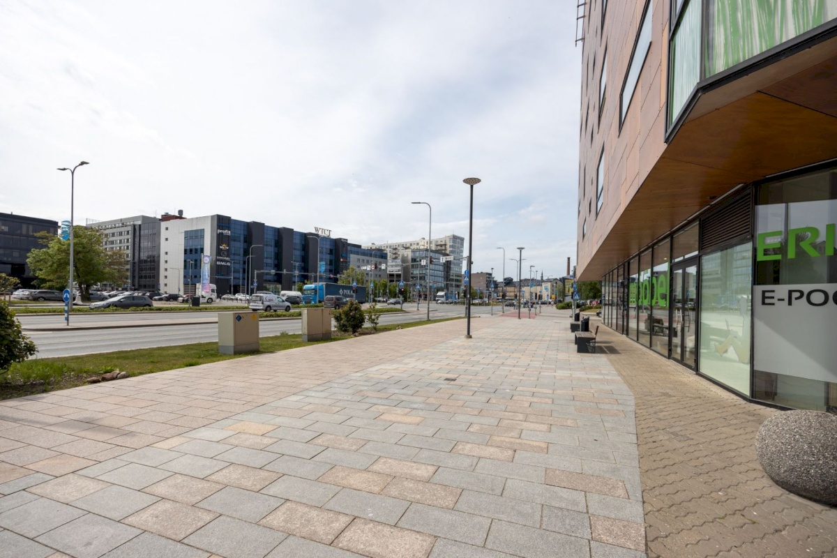 Tallinn, Kesklinna linnaosa, Sadama, Lootsi 3a