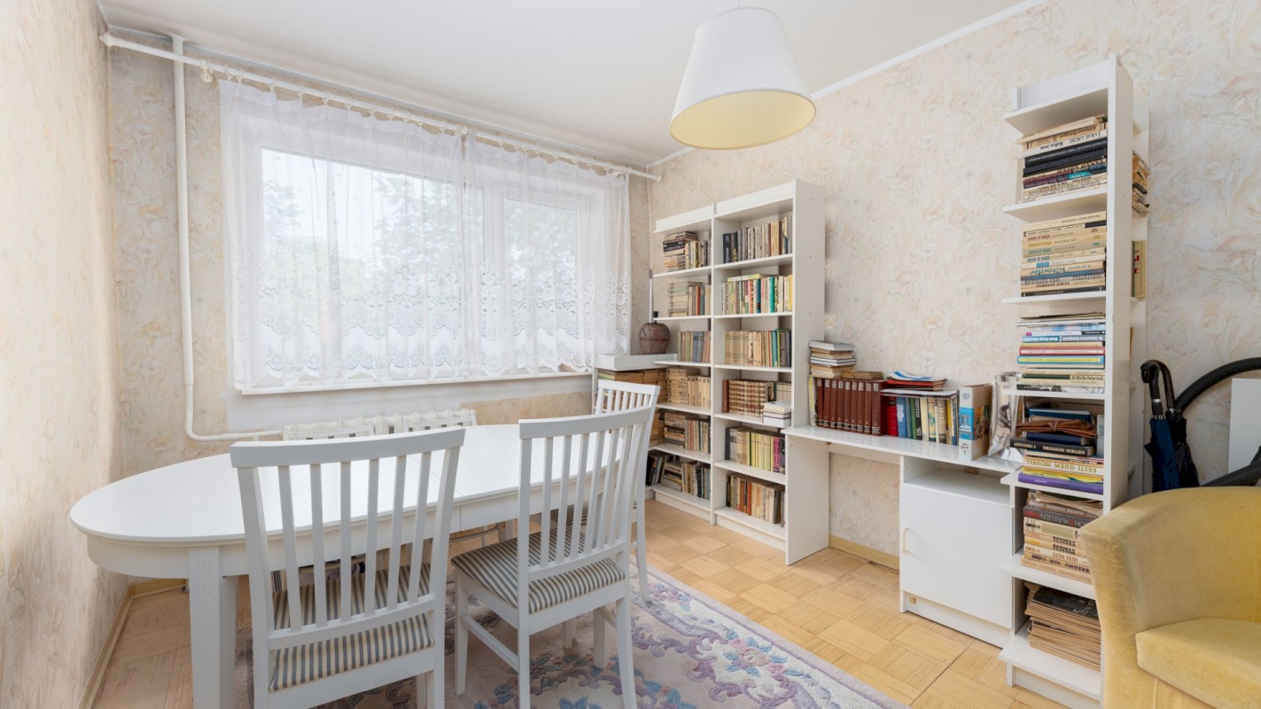 Tallinn, Mustamäe linnaosa, Mustamäe, Mustamäe tee 80