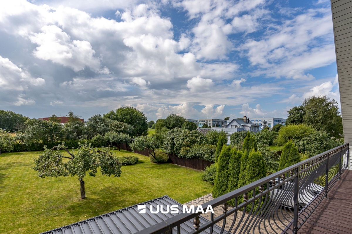 Rae vald, Peetri alevik, Aaviku tee 11