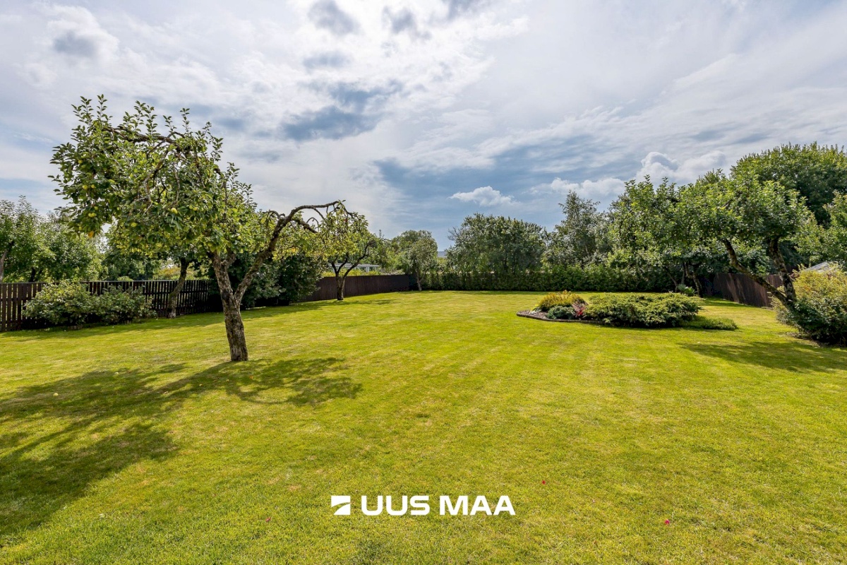 Rae vald, Peetri alevik, Aaviku tee 11