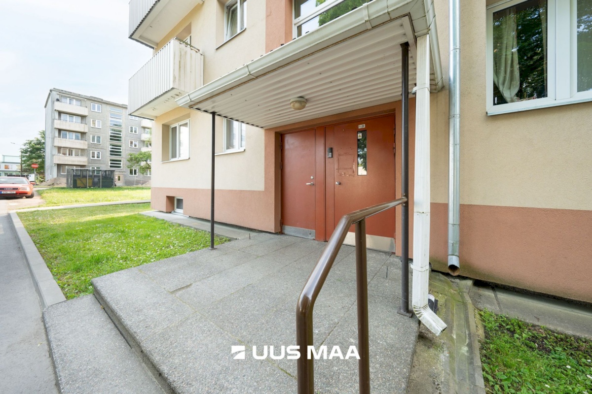 Tallinn, Mustamäe linnaosa, Ehitajate tee 35