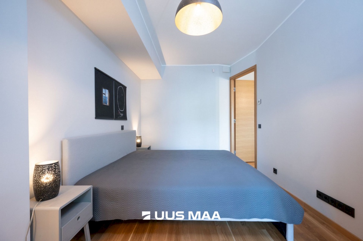 Tallinn, Kesklinna linnaosa, Tõnismäe, Tõnismägi 11a